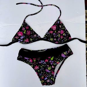 Bikini floral size L made in Brazil